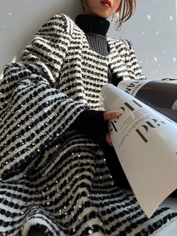 Aconiconi Elegant Black And White Stripe Long Sleeve Long Wool Coat- Quiet Night Flowing Light