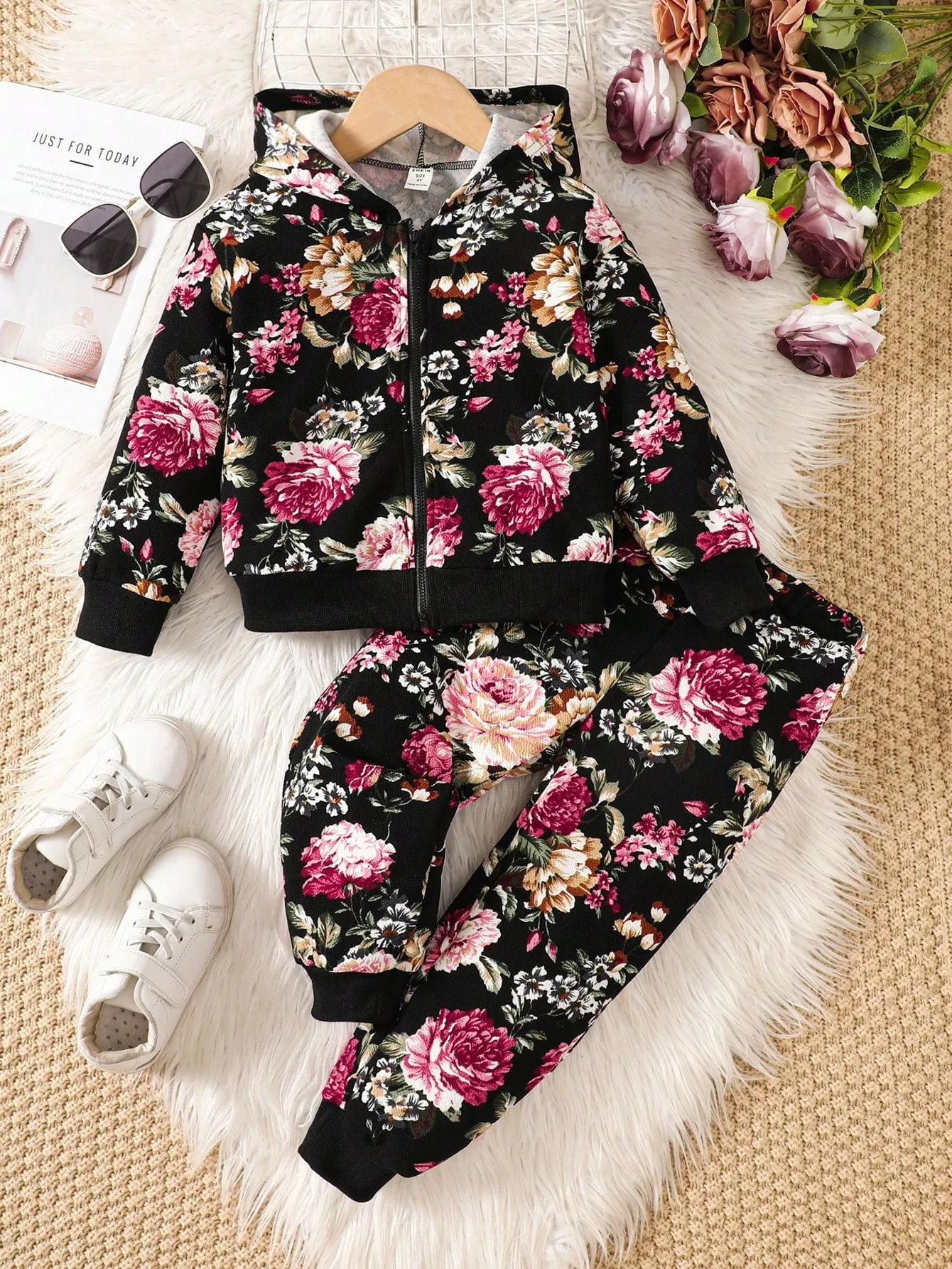 SHEIN Young Girl Floral Print Bomber Jacket & Sweatpants FD