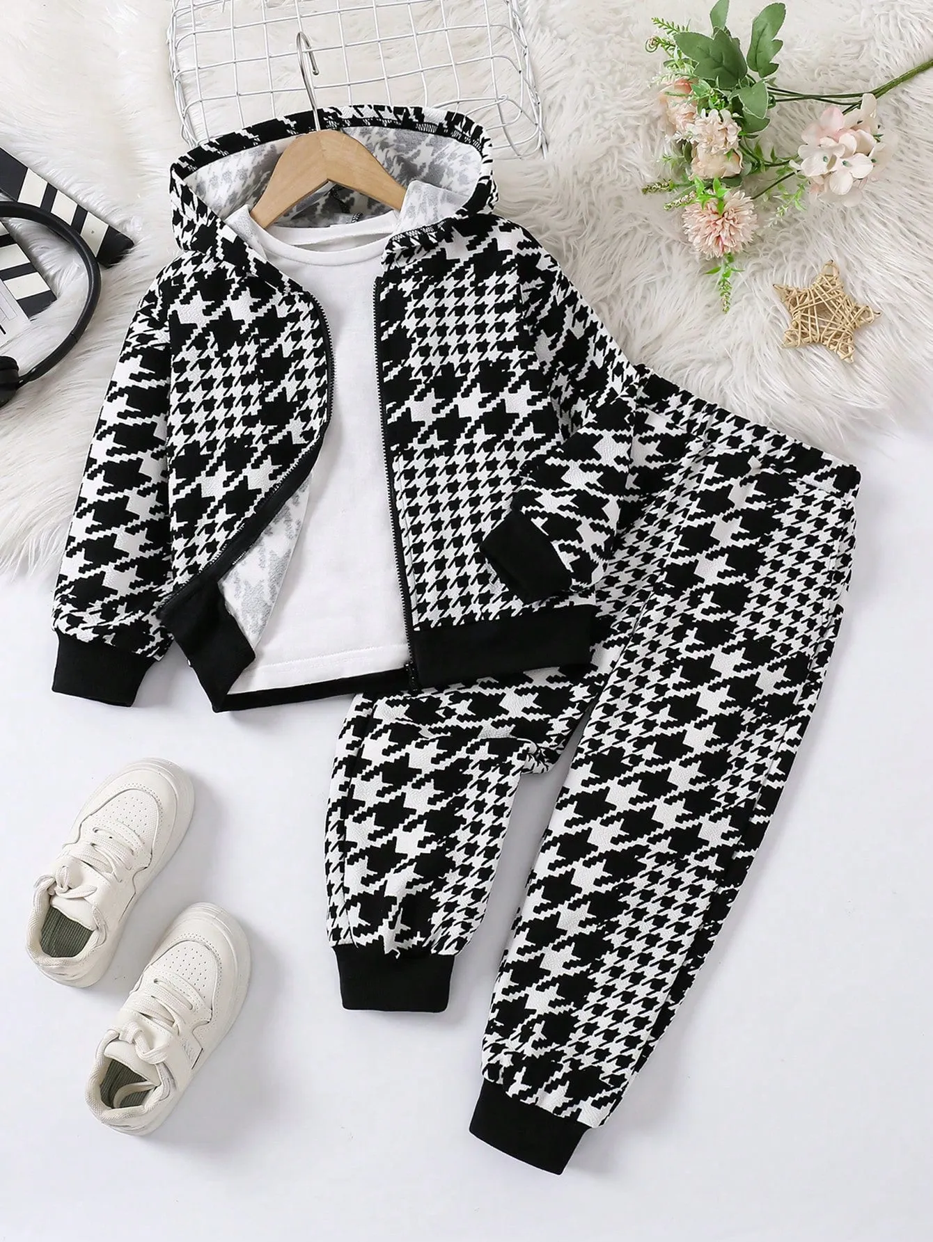 SHEIN Young Girl Floral Print Bomber Jacket & Sweatpants FD