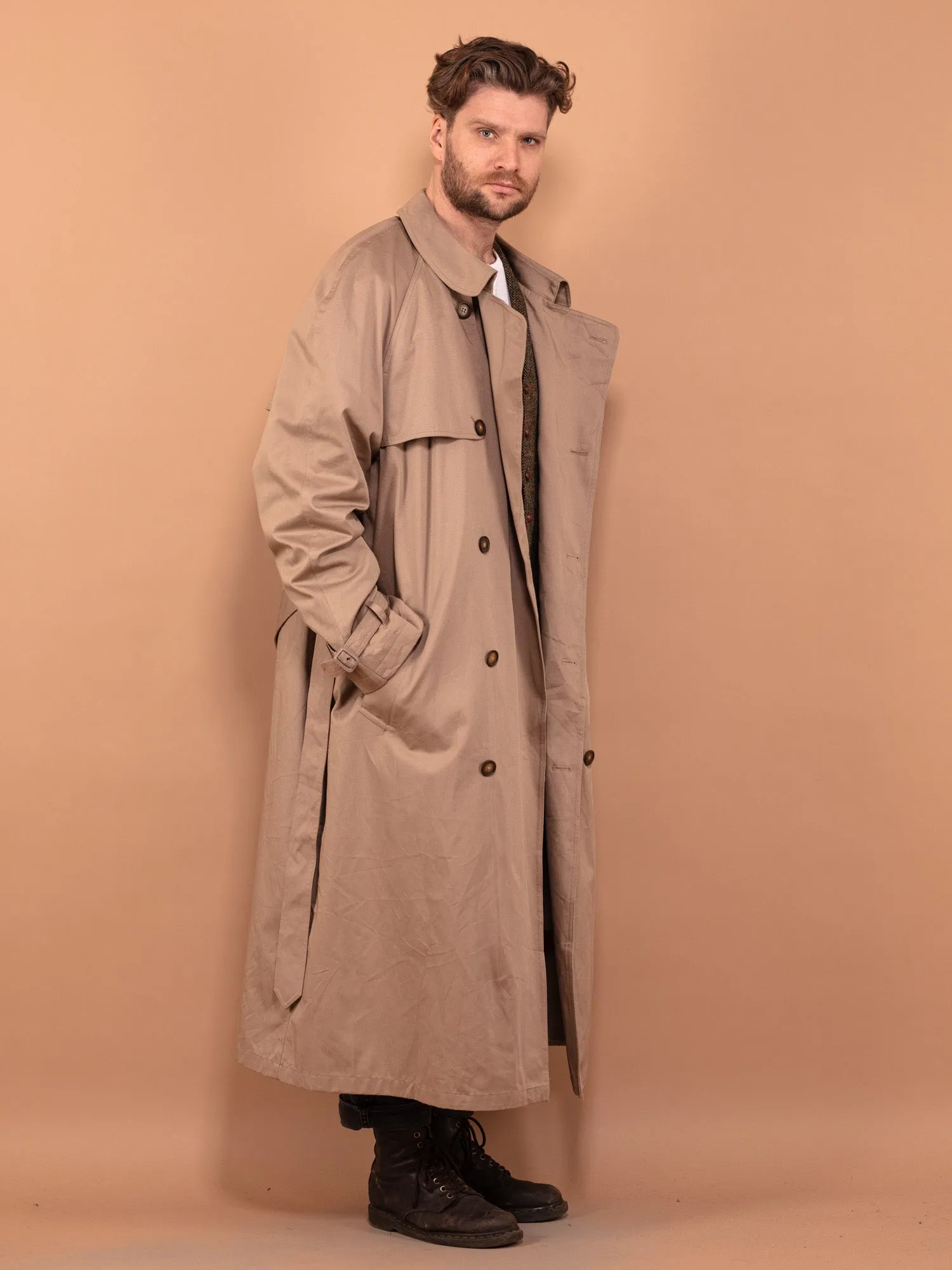 Vintage 00's Men Oversized Trench Coat in Beige