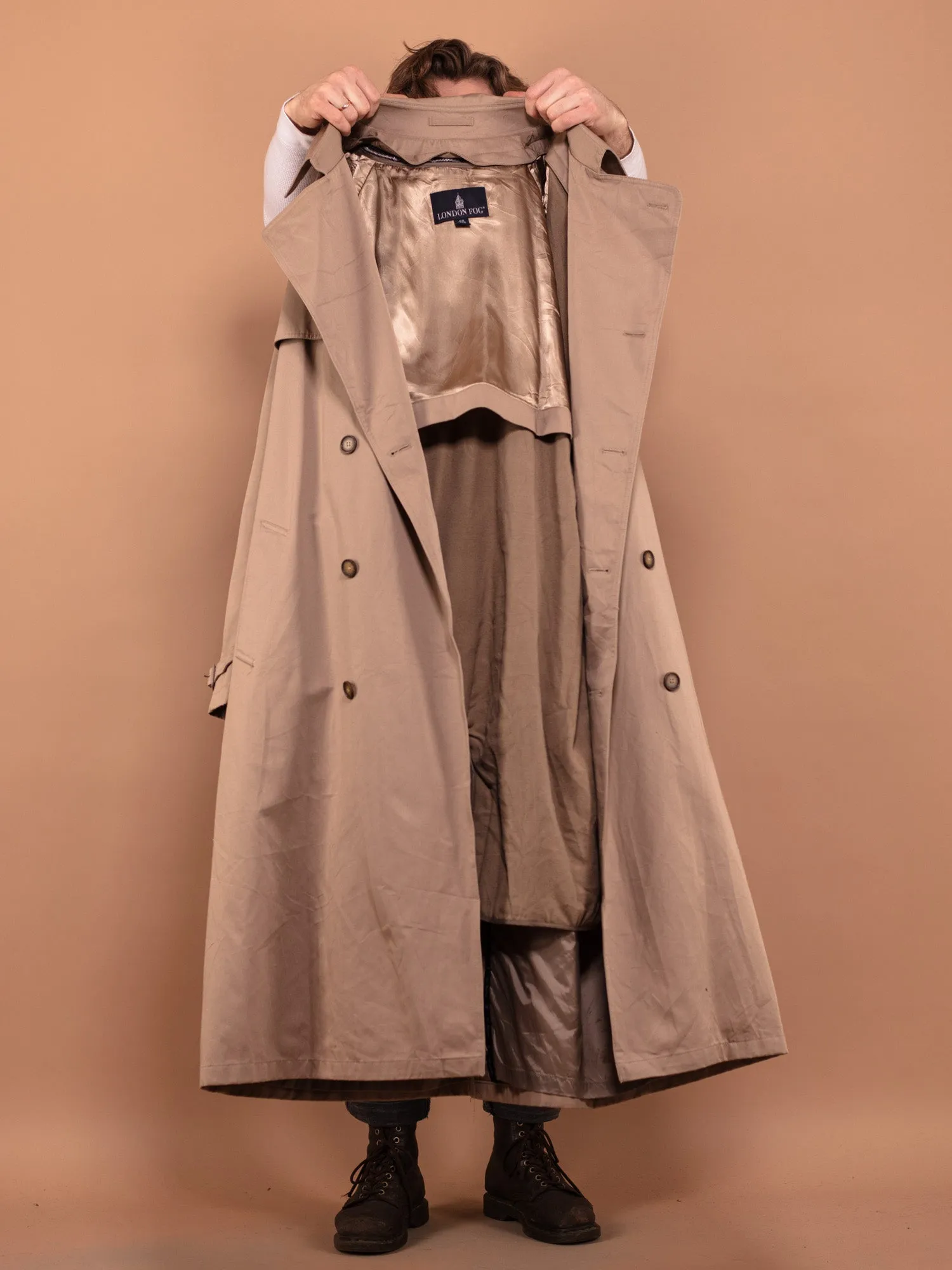 Vintage 00's Men Oversized Trench Coat in Beige