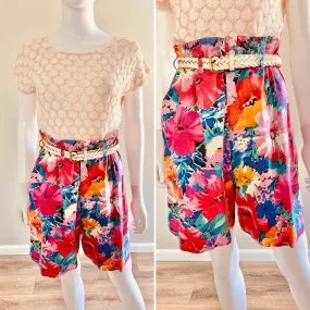 Vintage 1980s Floral High Waisted Shorts / 80s retro button fly cotton paper bag Saks Fifth Avenue shorts / Size M